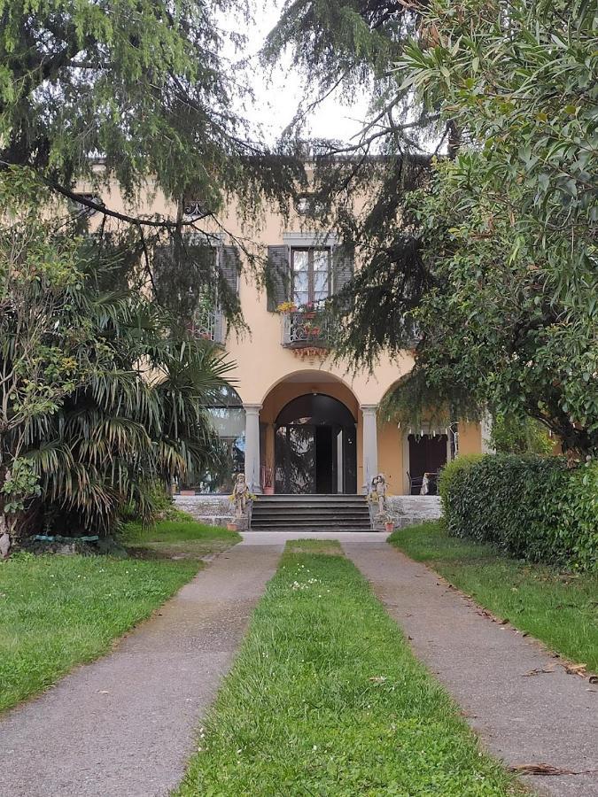 Villa Riva Lago - Apartment With Parking Tavernola Bergamasca Εξωτερικό φωτογραφία