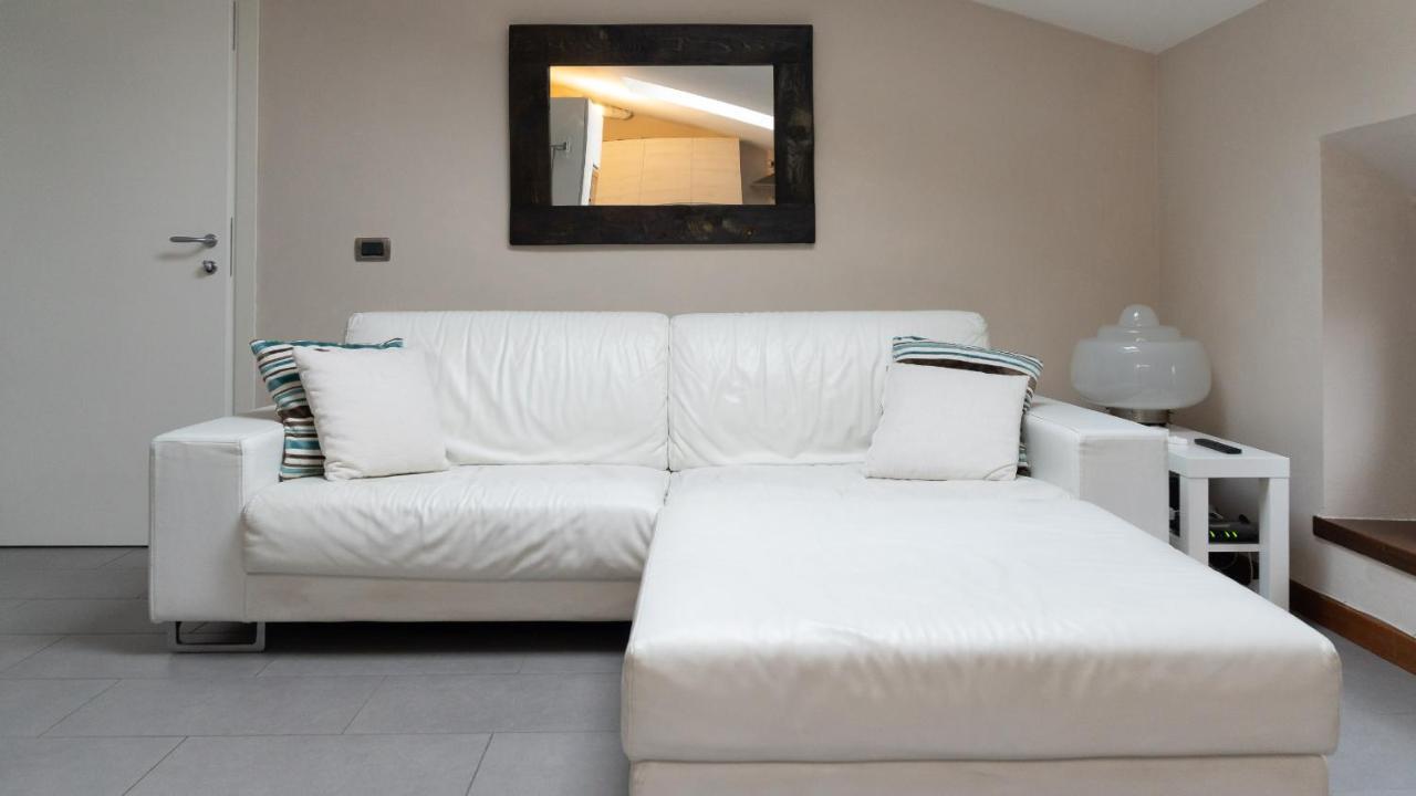 Villa Riva Lago - Apartment With Parking Tavernola Bergamasca Εξωτερικό φωτογραφία